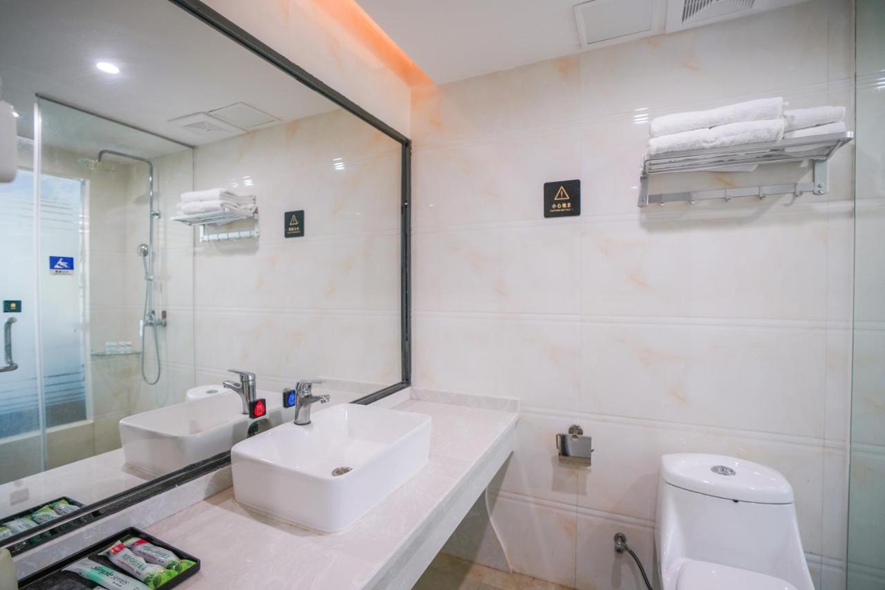 Felice Hotel-Guangzhou Baiyun International Airport Renhe Metro Station Branch Canton Extérieur photo